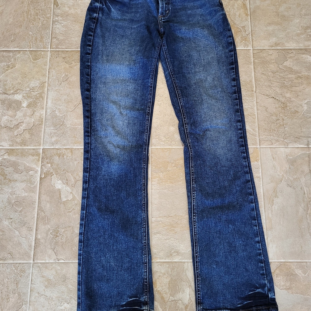 Silver Jeans Women's Boot Cut in Deep Blue